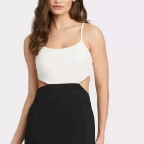 NWT Bebe Side Cut Out Midi Slit Dress - Black And White - Picture 6 of 9